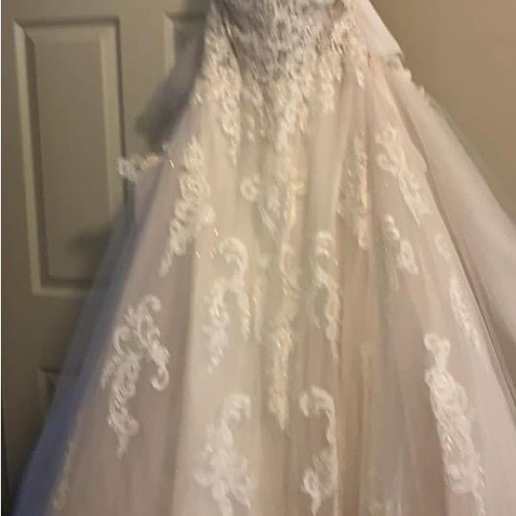 Morilee Rebecca wedding gown NWT - Picture 9 of 12